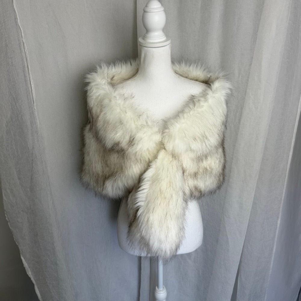 Unbranded Faux Fur Wrap Women One Size Cream Grey Formal Winter Stole Shrug